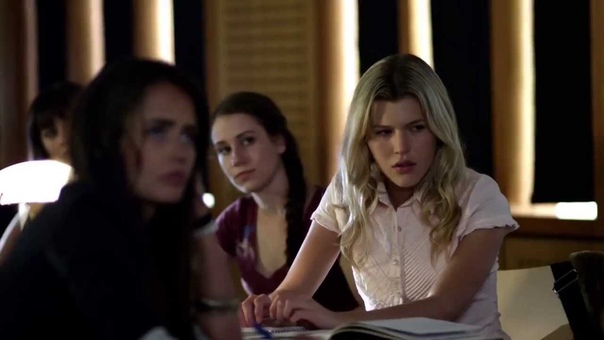 Embrace of the Vampire, Trailer US