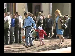 Въ очереди за вино-водкой!. 1986 г.