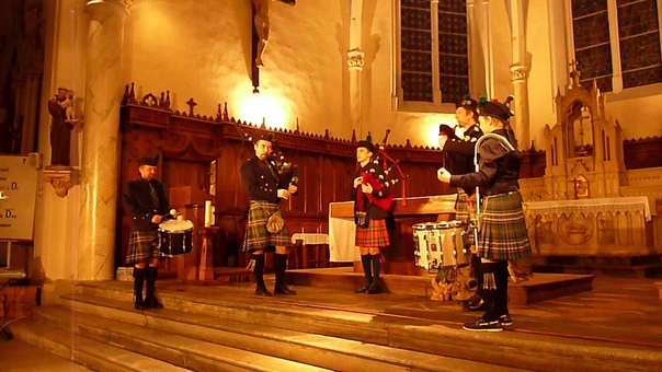 Edelweiss Pipers le Pipe Band de Chambéry Bissy 10, 04, 2015 Grésy sur