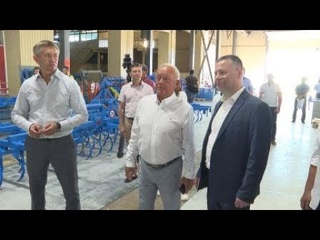 Глава региона Михаил Евраев посетил ПК «Ярославич» и «Агромир» в Ярославском районе
