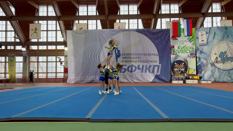 Dolls group stunt. Дети. Кубок