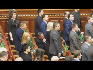 Слуга народу Максим Бужанський демонстративно відмовився вшановувати хвилиною мовчання память загиблих українців
