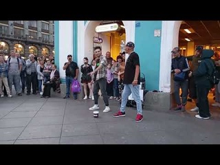 ПИТЕР.ТАНЦОР МАЙКЛ ЗАЖИГАЕТ НА НЕВСКОМ))(2) .