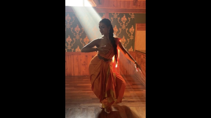 Vandeham Sharadam: Rukmini