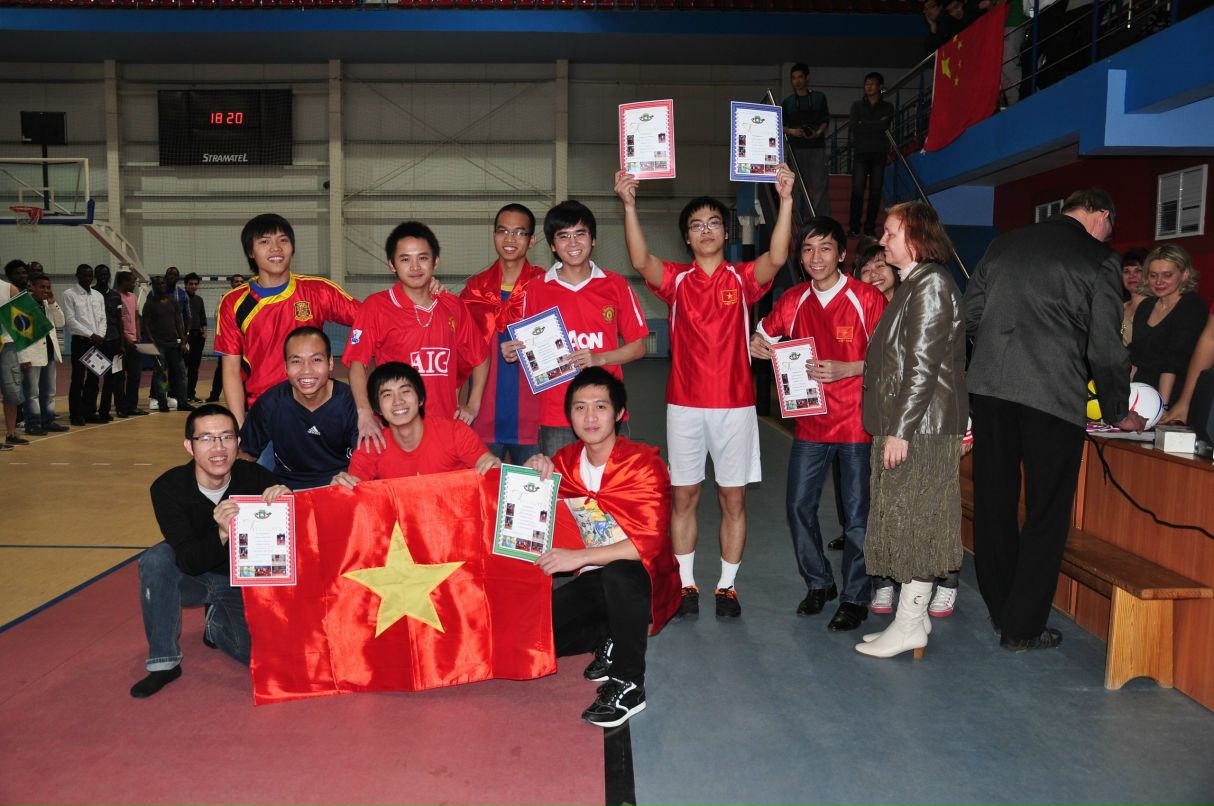 Tung Son | Москва