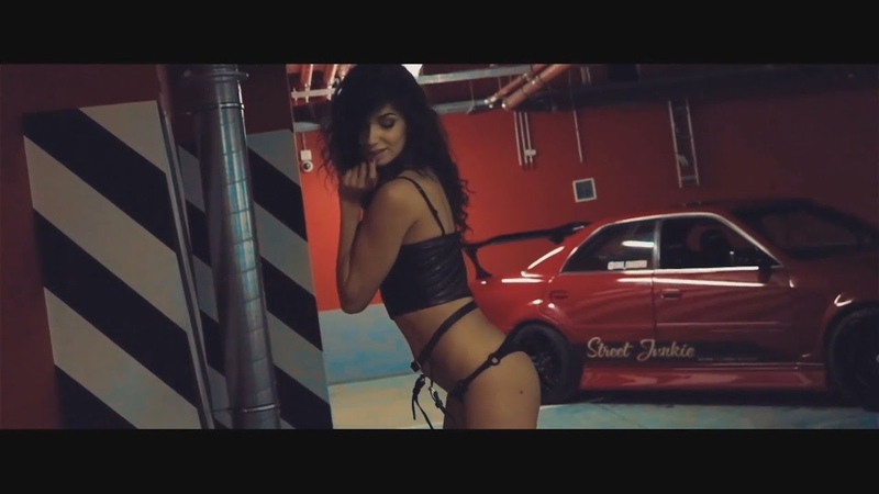 Twoxi La La ( Original Mix), Models Cars