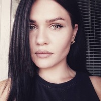 Анна Синельникова