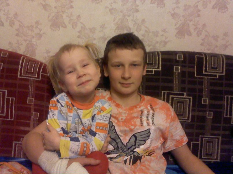 Димон Устинов 