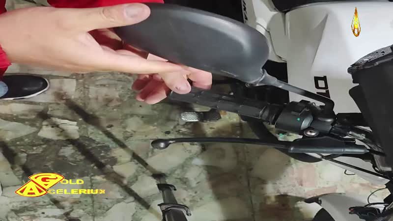 MANTENIMIENTO DE ESPEJOS DE MOTO, ,