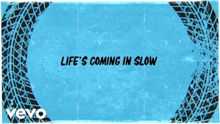 Nothing But Thieves - Life’s Coming In Slow