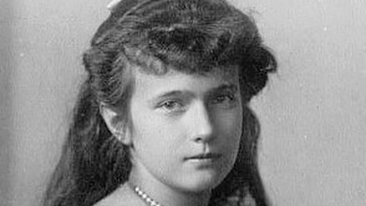 Anastasia Nikolaevna Romanov Her life in