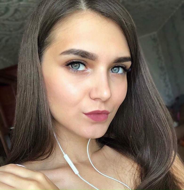 Ксения Белова |