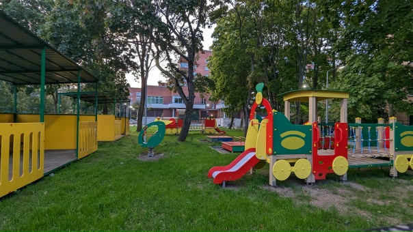 Новая детская площадка детского сада №4