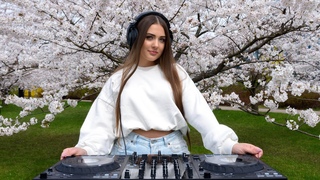 Ellika - Melodic Techno & Progressive House Mix, Sakura Park (Vilnius )